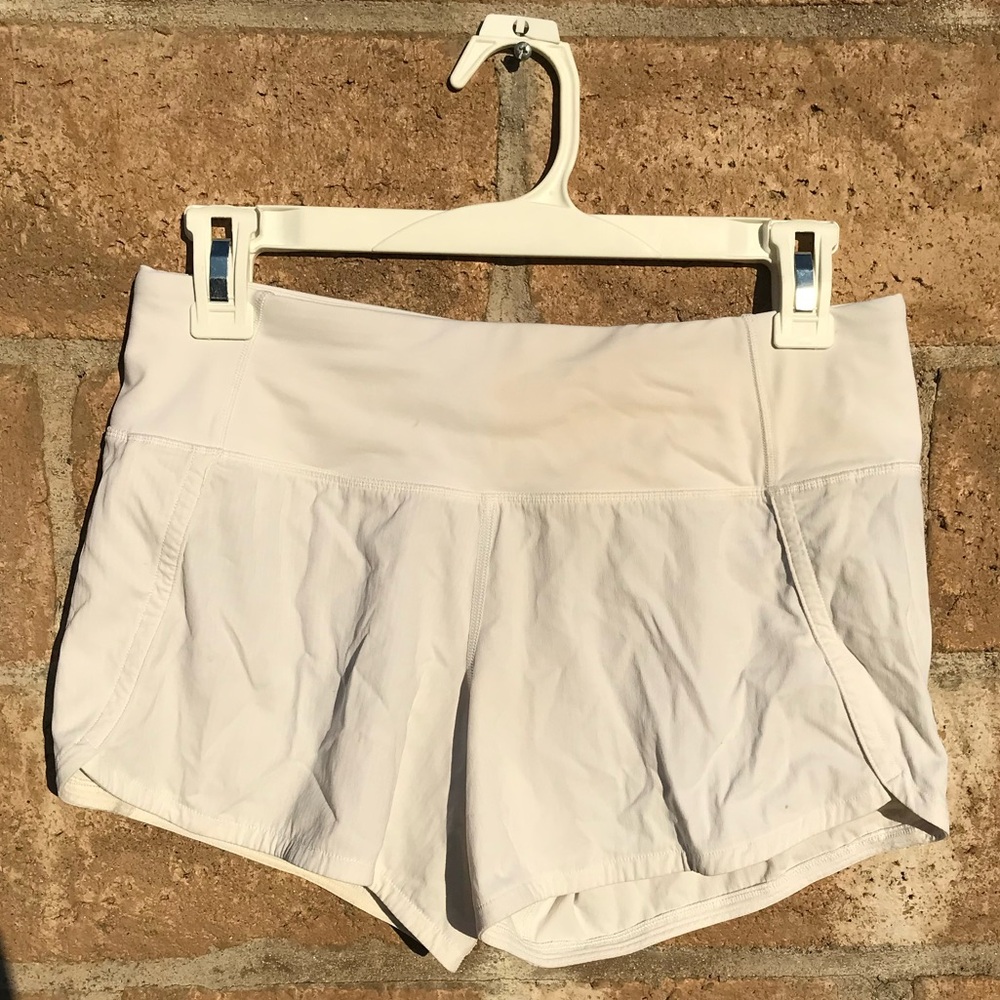 Lululemon Athletica Shorts White Women’s Size 4 With Back Pocket